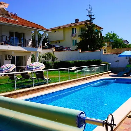 сънрайз - Sunrise Vakantiehuis Varna